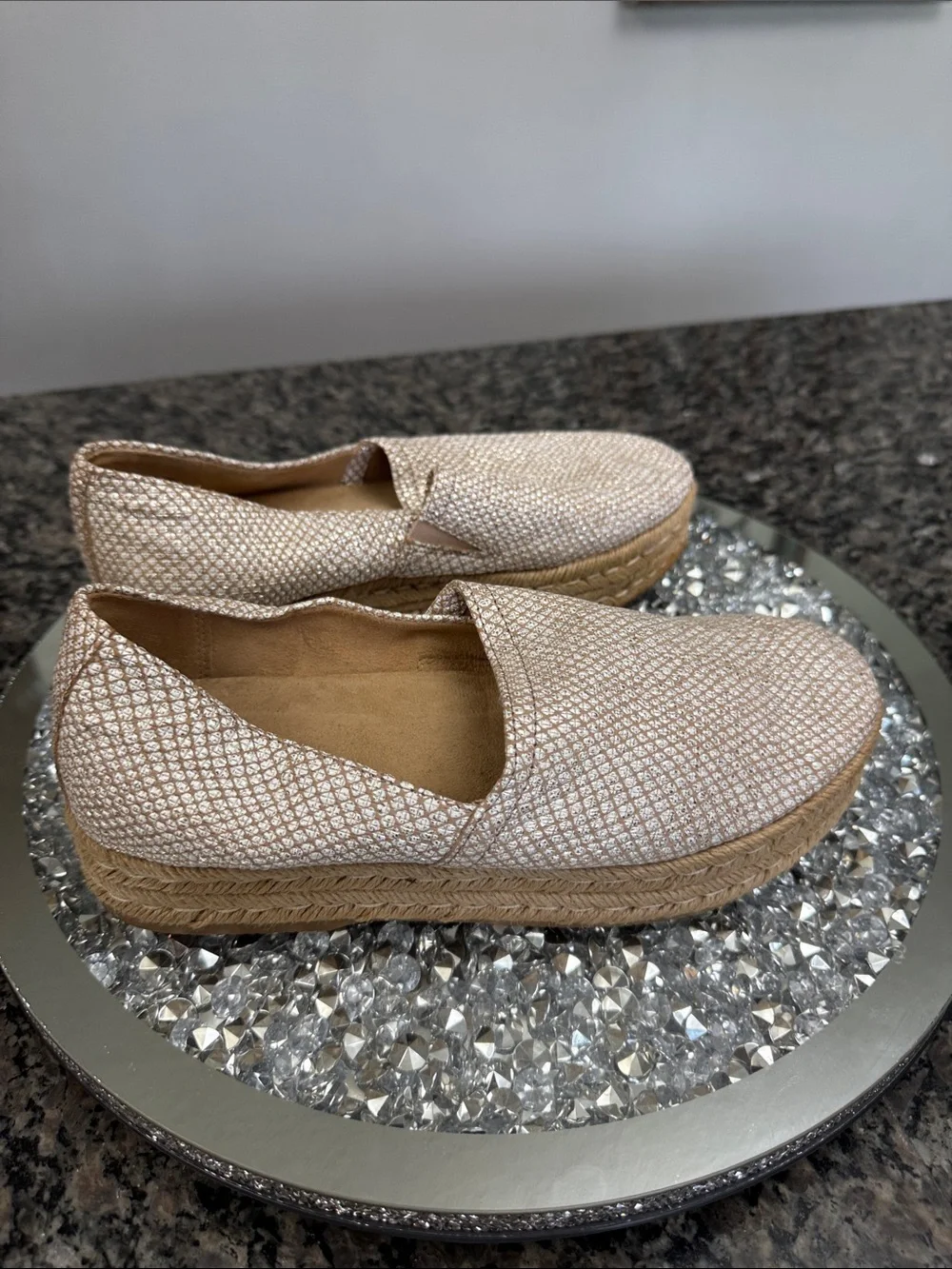 Naturalizer Women's metallic Light Beige Espadrille Platform Slip-Ons EUC 8.5 W
